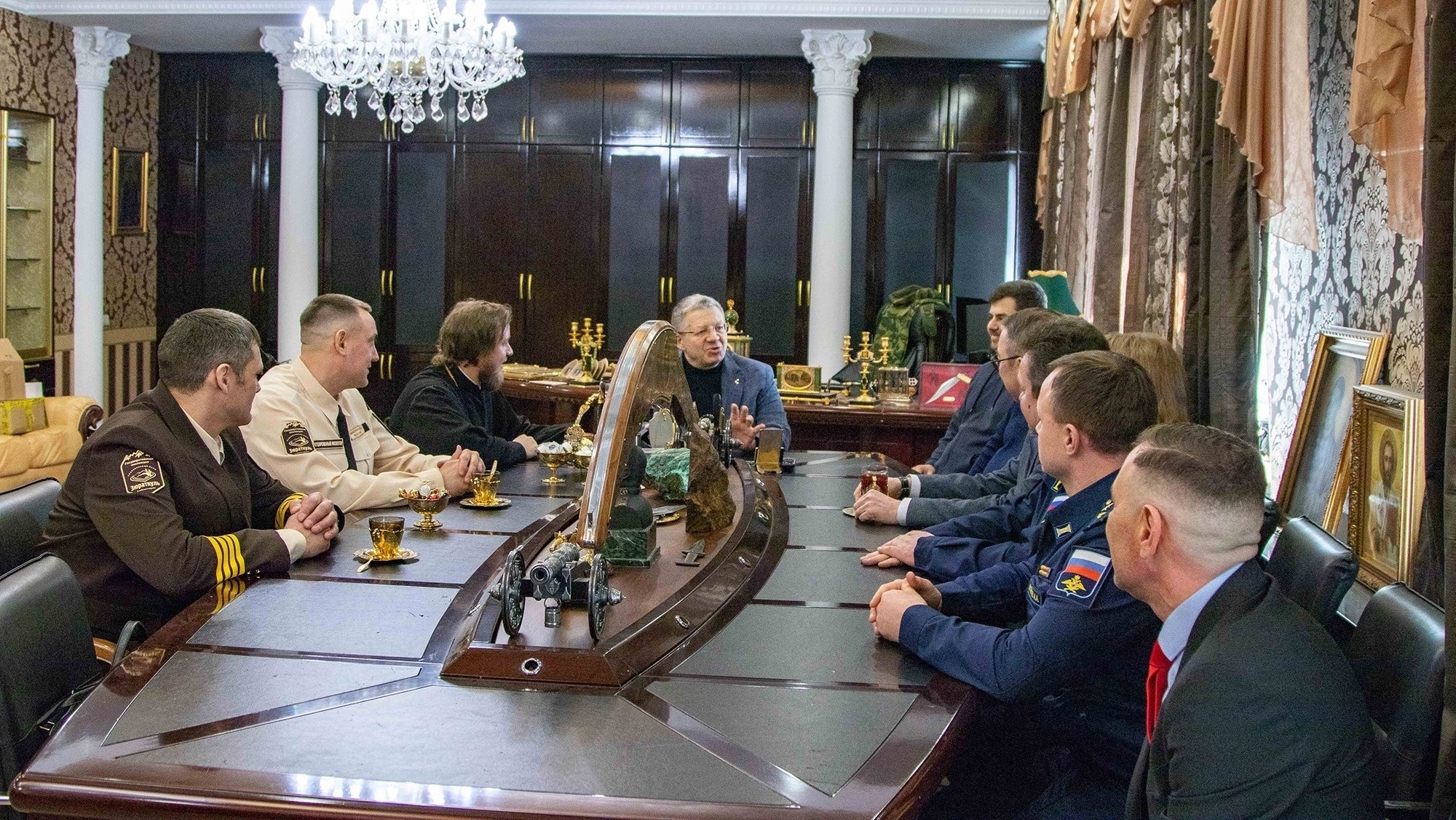 ПОСЕЩЕНИЕ ЗЛАТОУСТОВСКОЙ ОРУЖЕЙНОЙ ФАБРИКИ